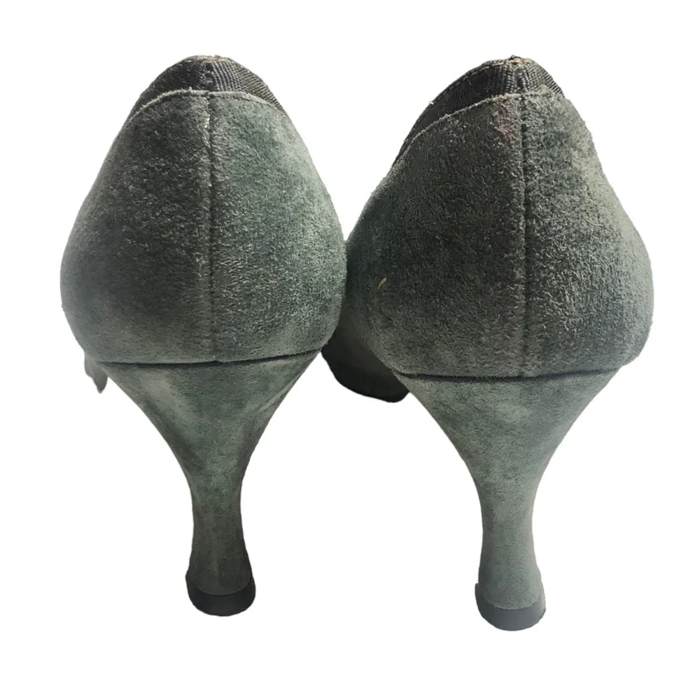 Carriage Court Gray Suede Heels - Picture 11 of 12